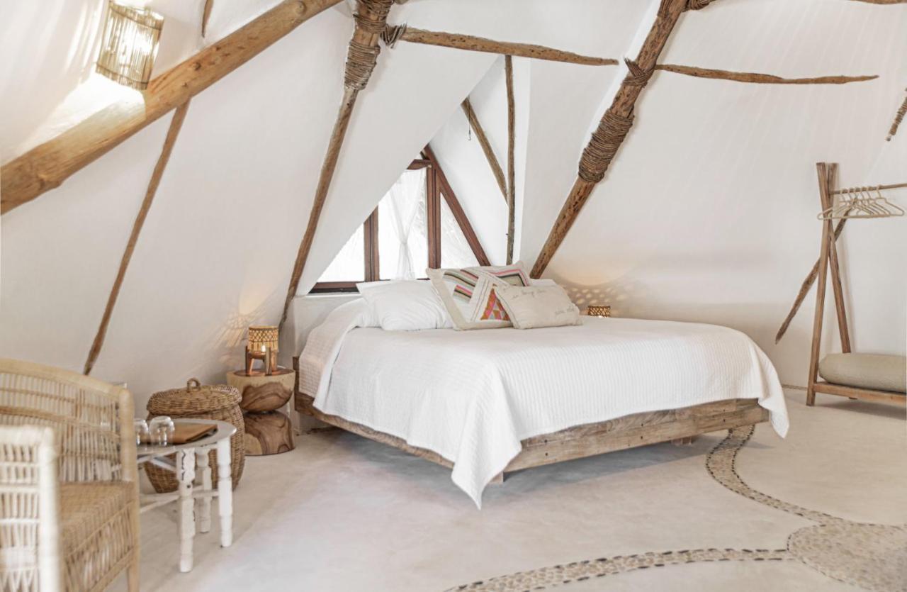 Casa Las Tortugas Petit Beach Hotel & Spa 홀박스아일랜드 외부 사진
