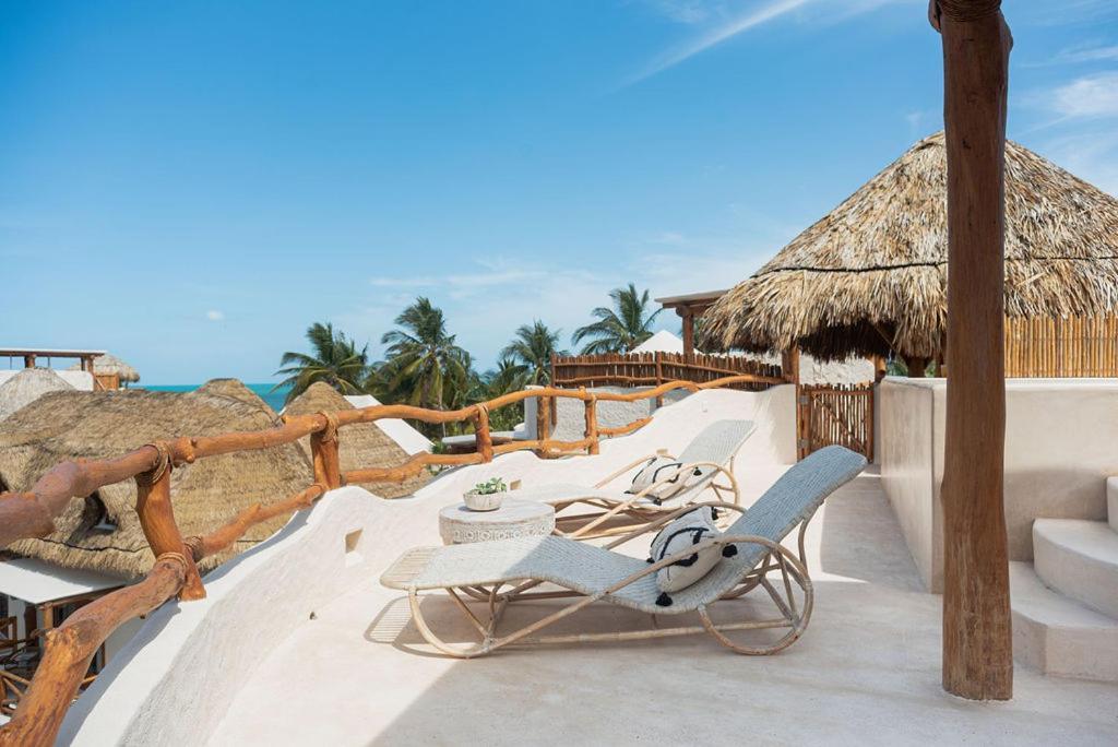 Casa Las Tortugas Petit Beach Hotel & Spa 홀박스아일랜드 외부 사진